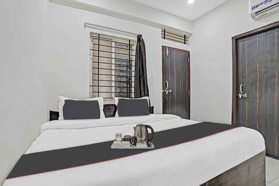 HOTEL DREAM PALACE, Vijay Nagar Indore, Indore