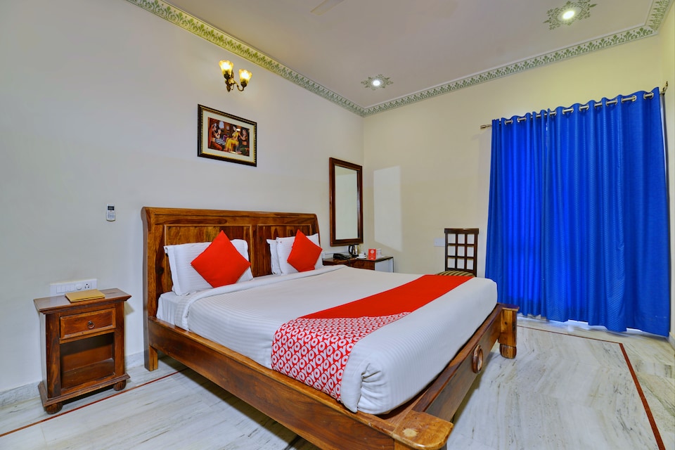 OYO 1484 Hotel Royal Pratap Niwas, Fateh Sagar, Udaipur