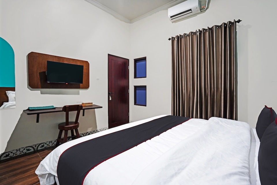 Capital O 91318 House Of Siti Boutique Homestay, Jember, Jember