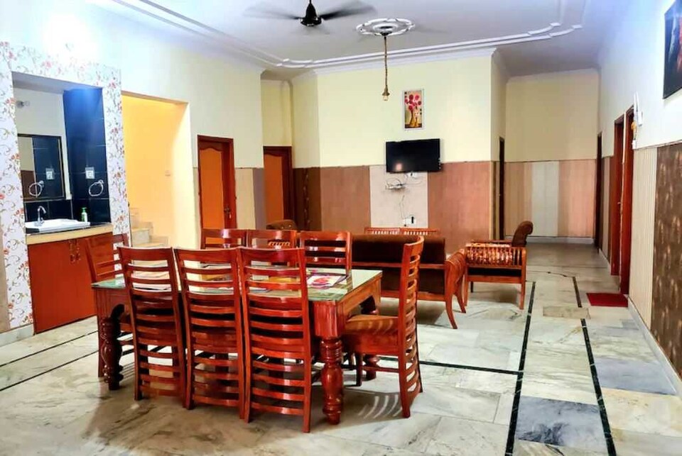 OYO Home Royal Villa, Amritsar Bus Stand, Amritsar