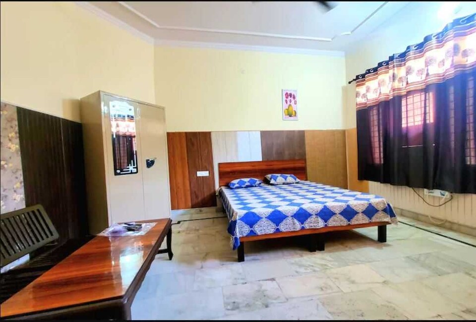 OYO Home Royal Villa, Amritsar Bus Stand, Amritsar