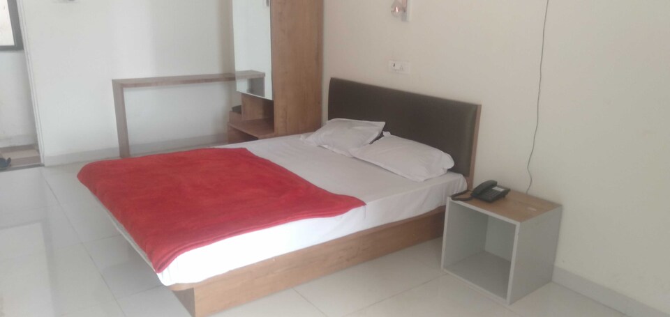 OYO Hotel Lake View, Gadchiroli, Gadchiroli