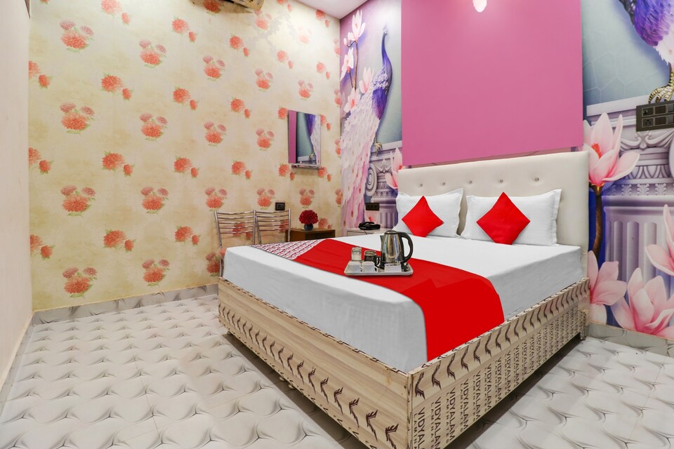 OYO Hotel S Chandra, Meerut, Meerut