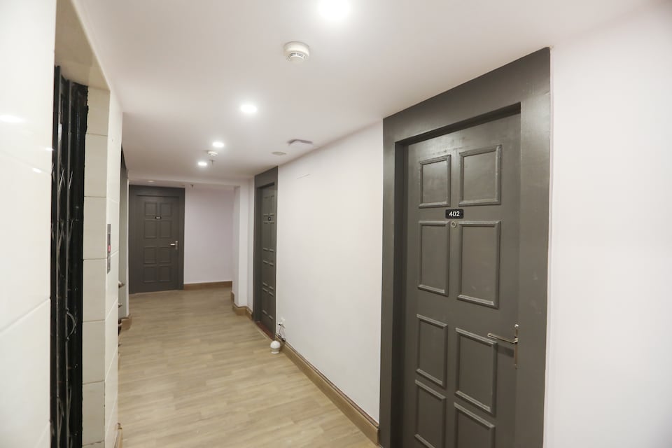 OYO Townhouse 152 Sarat Colony, VIP Road Kolkata, Kolkata