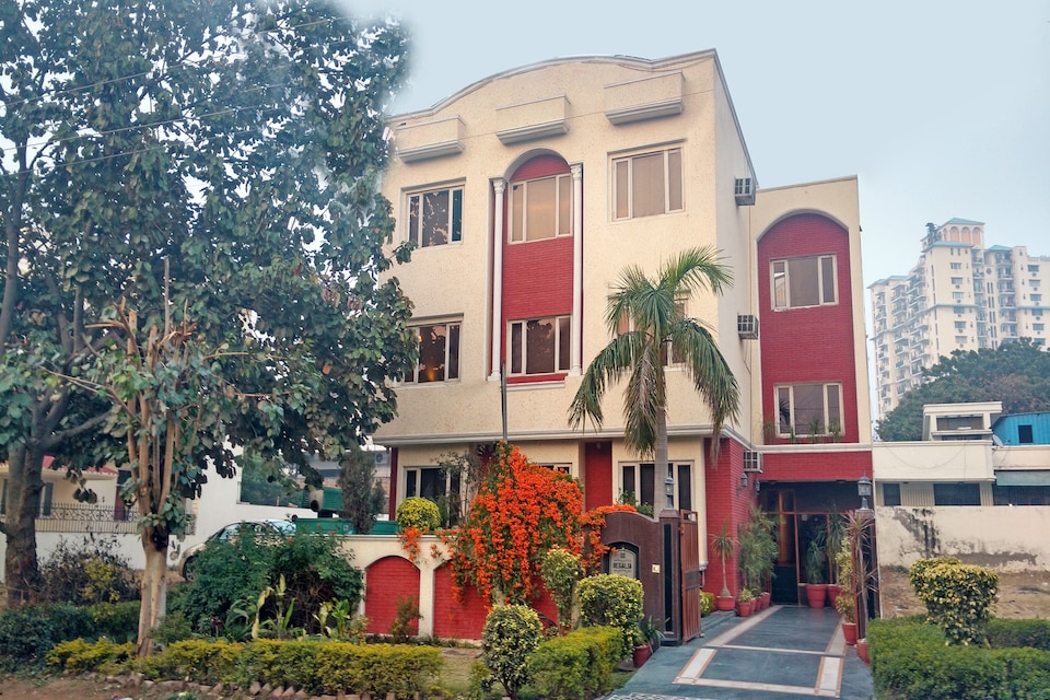 Capital O Altus Residency Near Aravali Biodiversity Park, Cyber City, Gurgaon