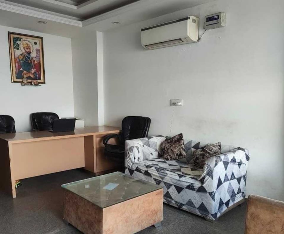 Hotel O Daffodils, Cyber City, Gurgaon