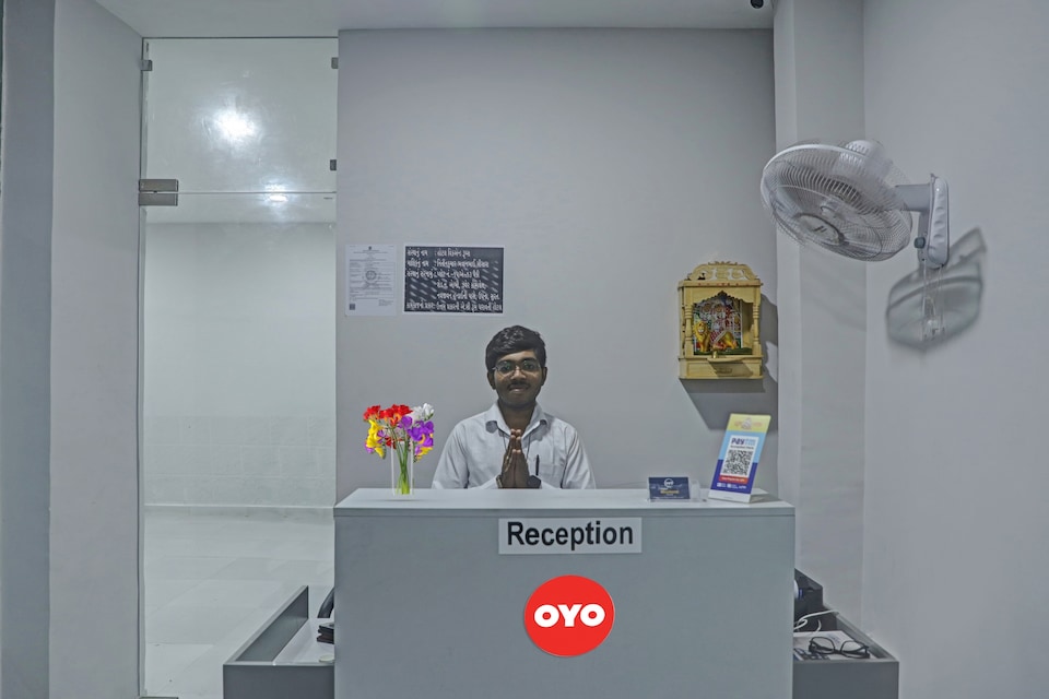 Hotel O Weekend Rooms, Airport Surat, Surat
