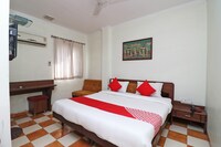 Capital O 1487 Hotel Gardenia Suite