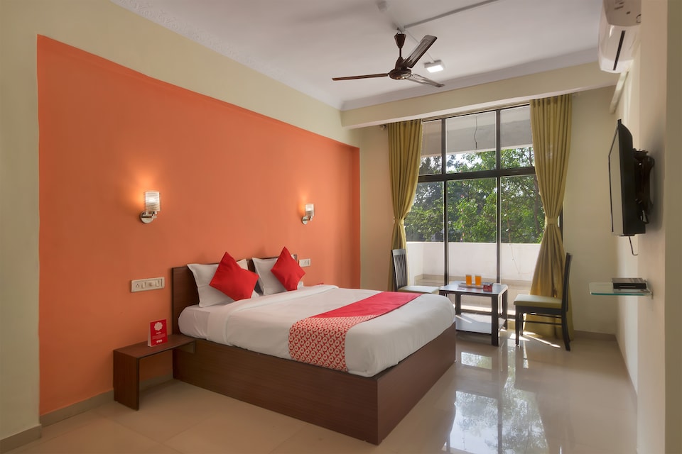 OYO 11485 Hotel Elite Inn, Lonavala Market, Lonavala