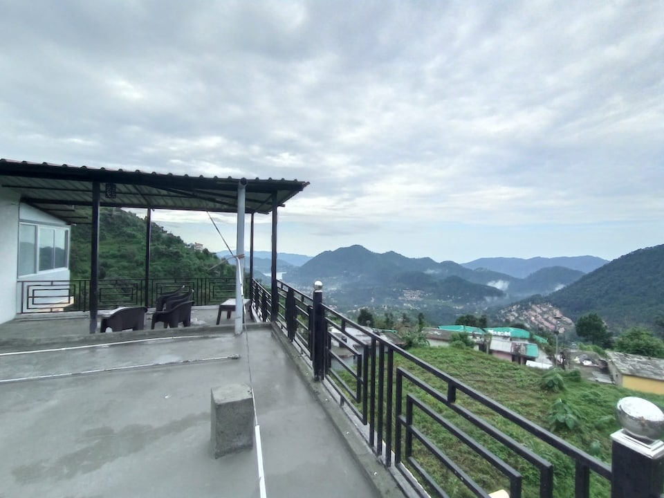 OYO HOME Sadhana Holiday Home, Bhimtal Bhowali Road, Nainital