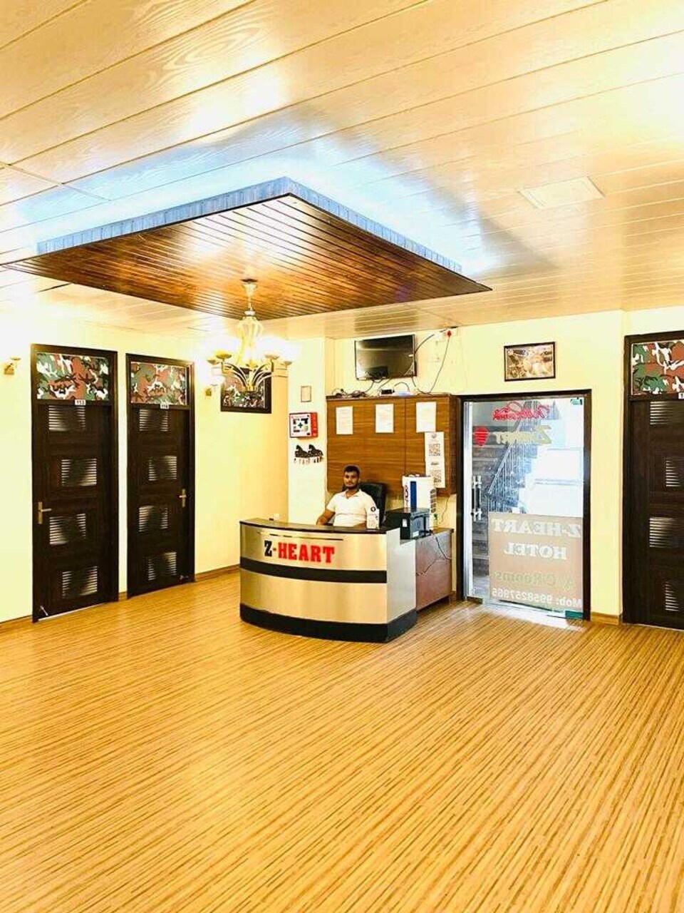 Live on DEL3635, Okhla Jasola Delhi, Delhi