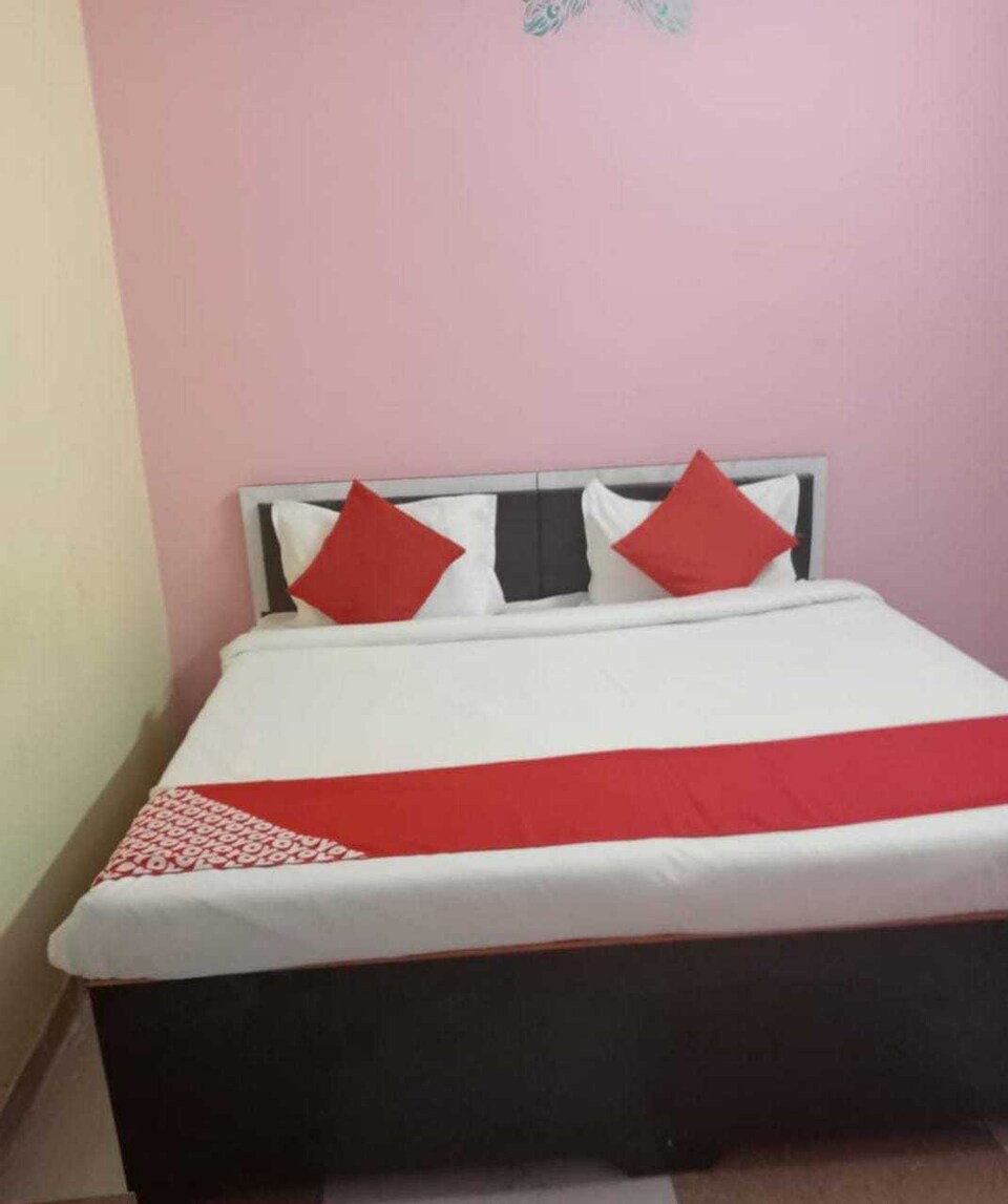 OYO Hotel Paras, Meerut, Meerut