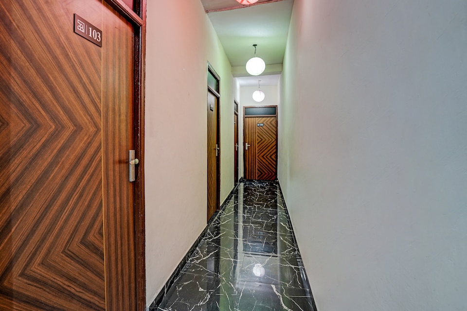 OYO 90525 Hotel Blackberry, Faridabad, Faridabad