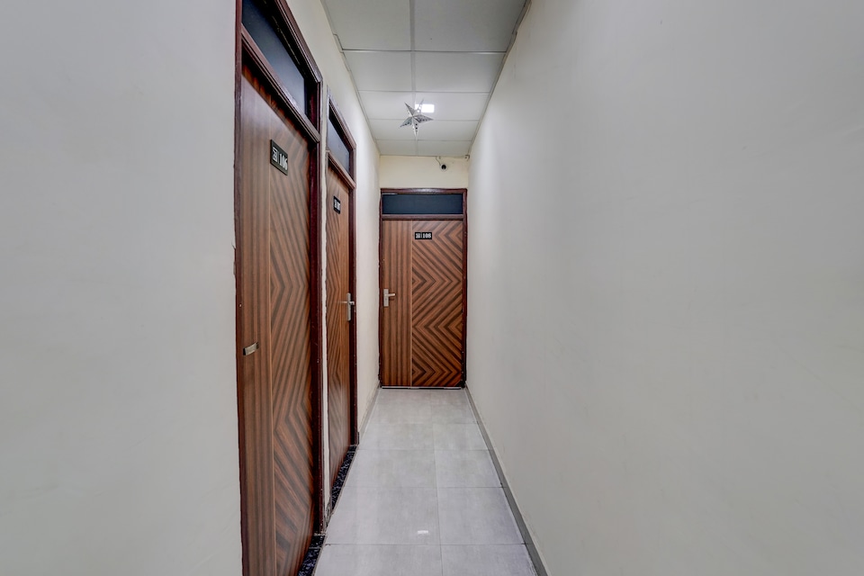 OYO 90525 Hotel Blackberry, Faridabad, Faridabad