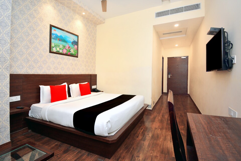 Capital O 11507 Sallow Royal Suites, Amritsar Bus Stand, Amritsar