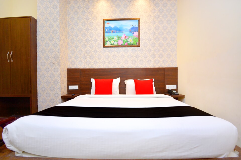Capital O 11507 Sallow Royal Suites, Amritsar Bus Stand, Amritsar