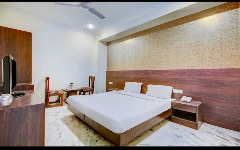 Live on GRG2870, HUDA CENTRE 1, Gurgaon