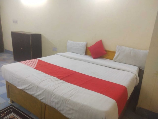 SPOT ON Sai Astha Guest House Near Gomti Riverfront Park