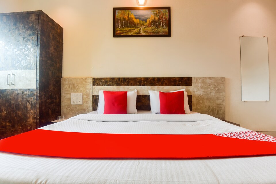 OYO 11511 Hotel Embassy Grand, Mumbai BKC, Mumbai