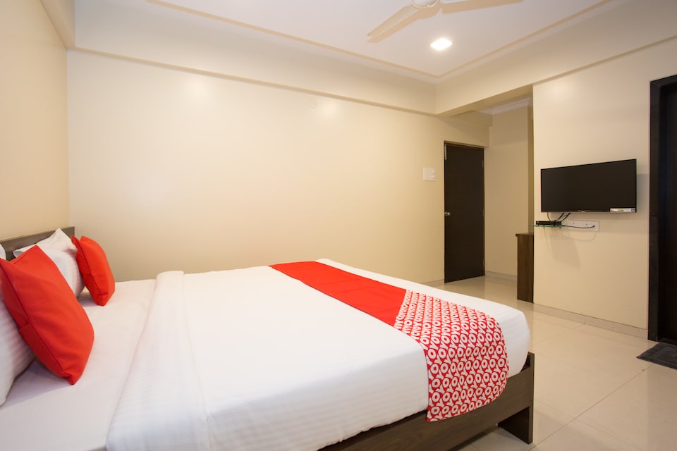 OYO 11512 Hotel Kedari Residency, Pune Camp, Pune