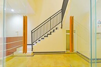 OYO 91351 87 Guest House