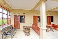 OYO 91353 Hotel Surya Andesa