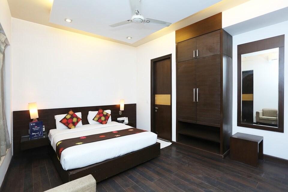 OYO 11524 Hotel Sabhyata Residency, Cyber City Extension, Gurgaon