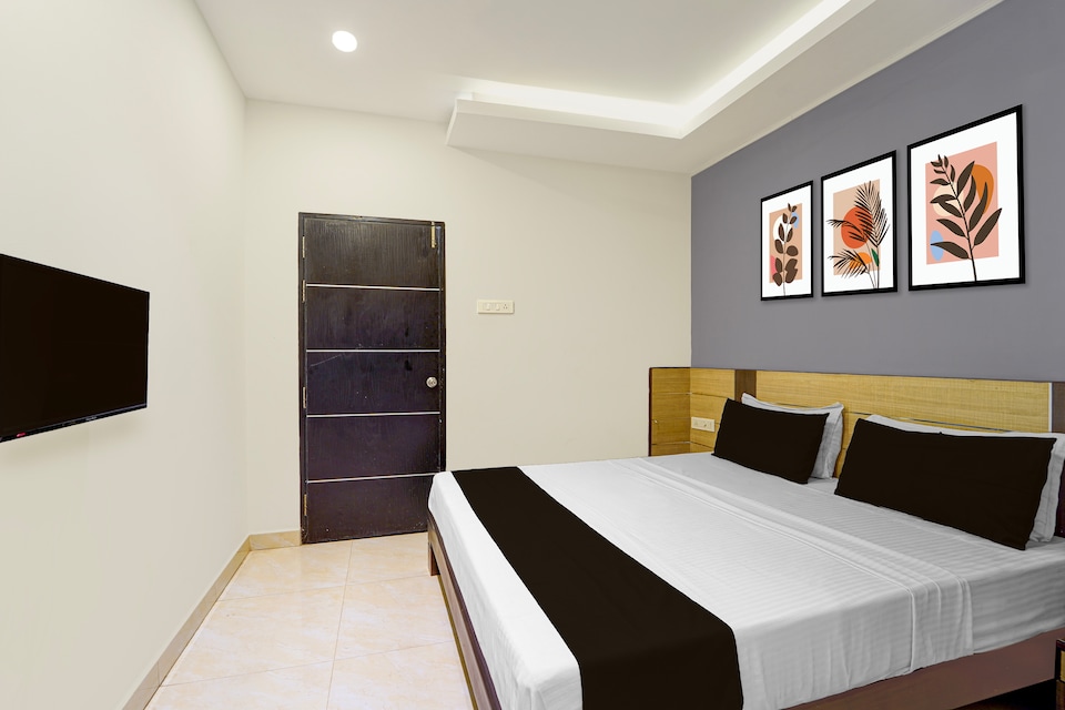 Collection O Thiruparankundram City Centre Formerly Sathyaa Grand Inn, Madurai Bypass, Madurai