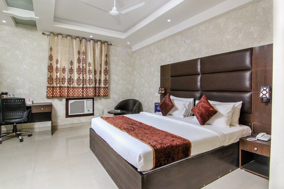 LIVE as LCK2563, Charbagh Lucknow, Lucknow