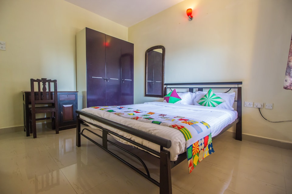 OYO Home 1203 Roadside 2BHK Bhatlem Panjim, Panjim Goa, Goa