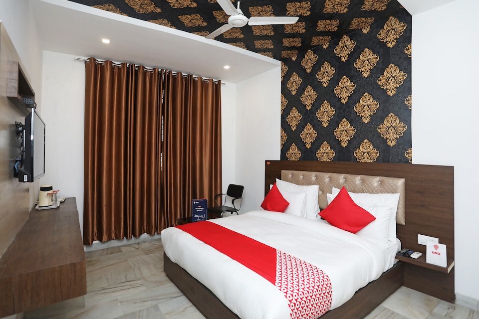 OYO 11538 Shree Kanha Shyam Hotel & Banquet, Phoenix Mall Bareilly, Bareilly