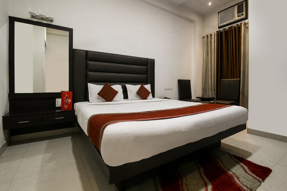 OYO 1493 Hotel Madhushrie, Agra Fort, Agra