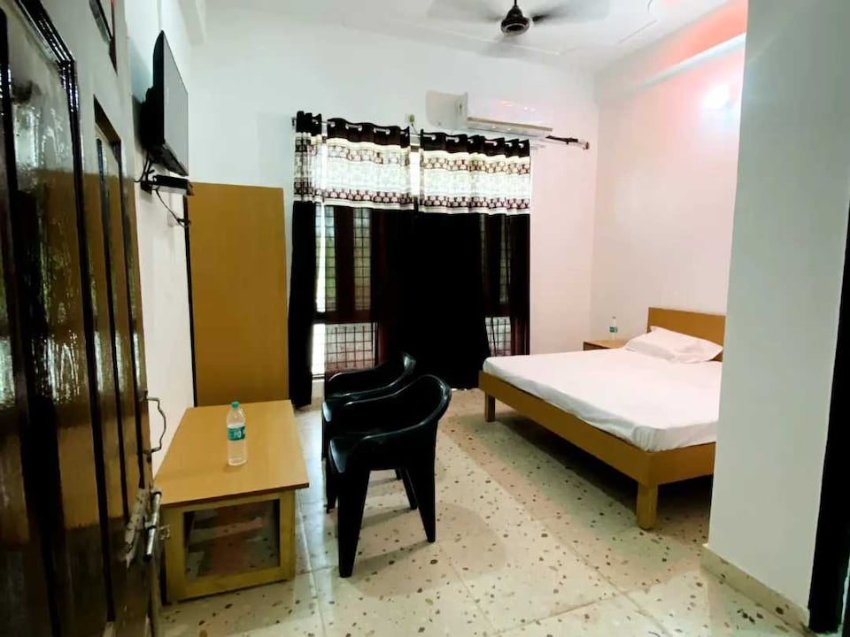 OYO 90698 Royal Guest House, Bulandshahr, Bulandshahr