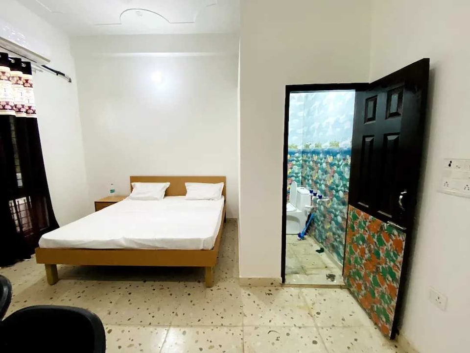 OYO 90698 Royal Guest House, Bulandshahr, Bulandshahr