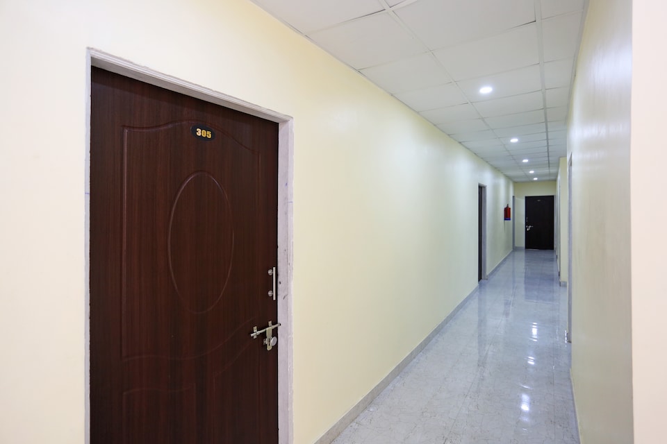 Hotel O Royal Treat, Cuttack, कटक