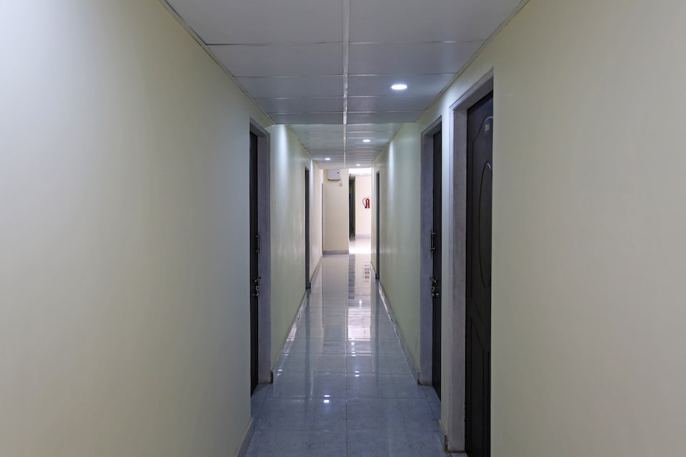 Hotel O Royal Treat, Cuttack, कटक