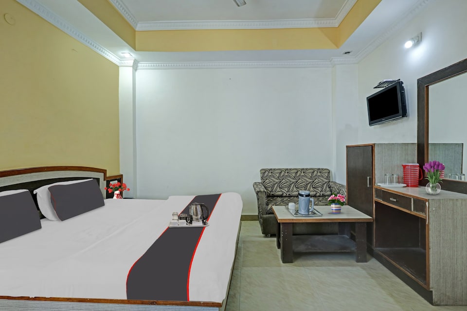 Capital O Hotel Vidya Residency, Katra cluster, Katra