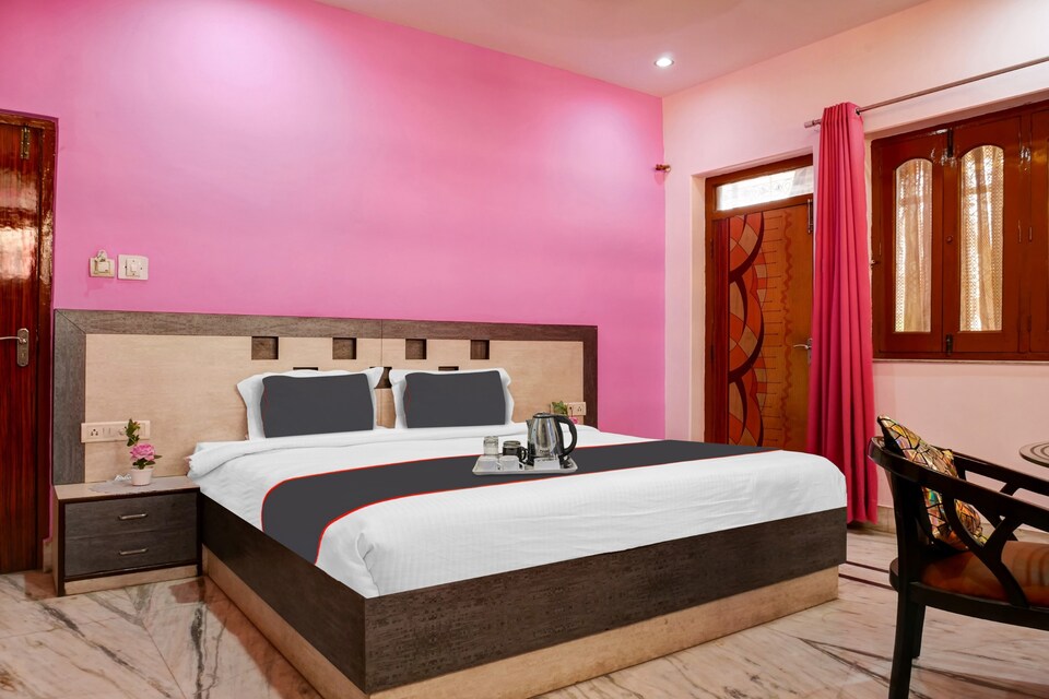 OYO 90761 Hotel Subhneel, Lanka, Varanasi