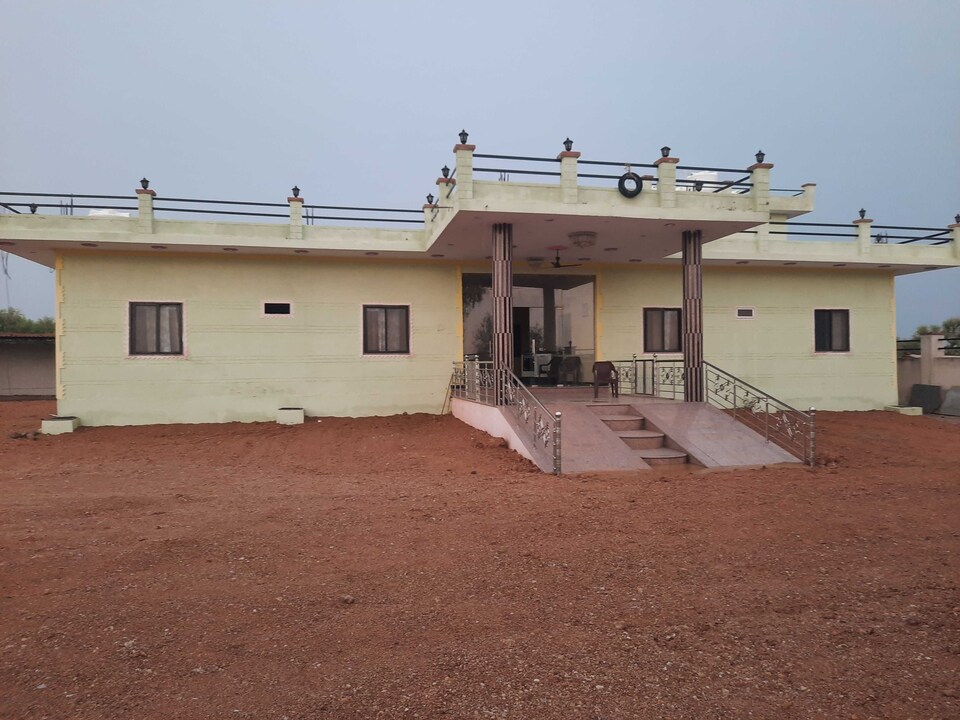 OYO Jyoti Guest House & Restaurant, Butati, Butati