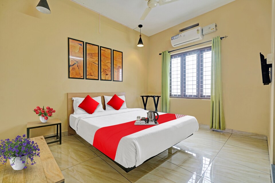 OYO Royal Suites, Edapally Kochi, Kochi