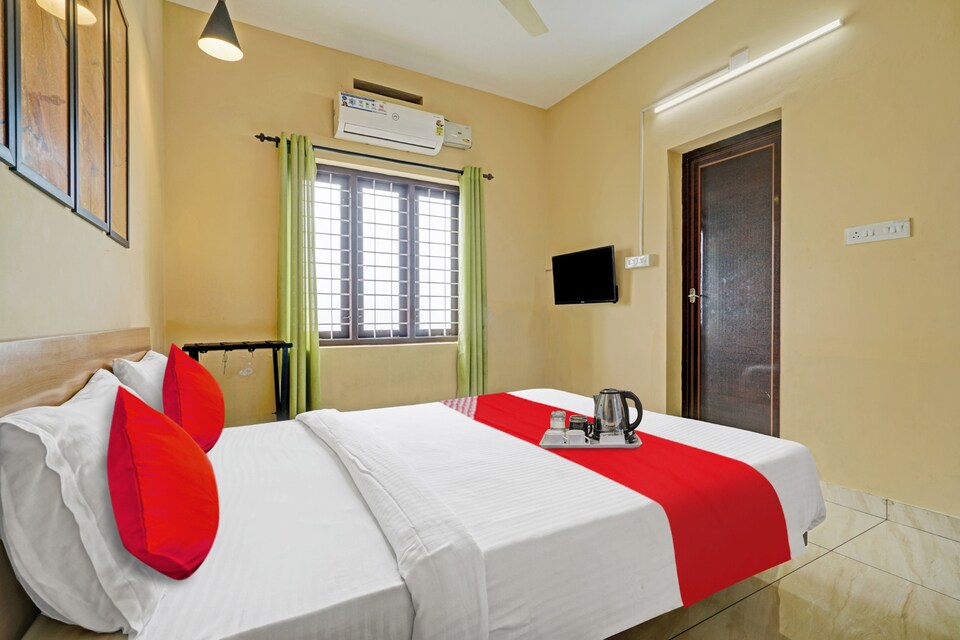 OYO Royal Suites, Edapally Kochi, Kochi