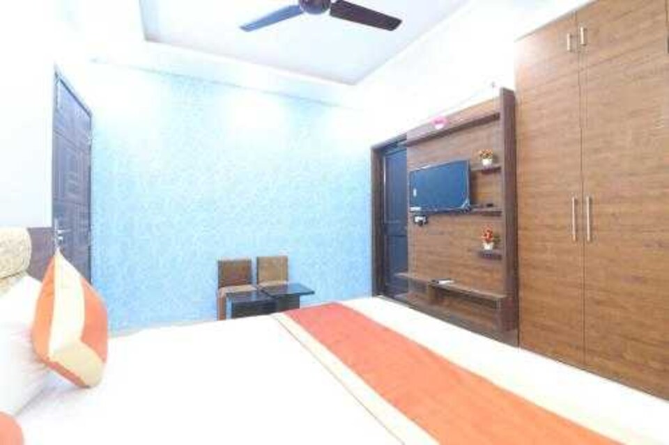 royal enfield showroom mahipalpur