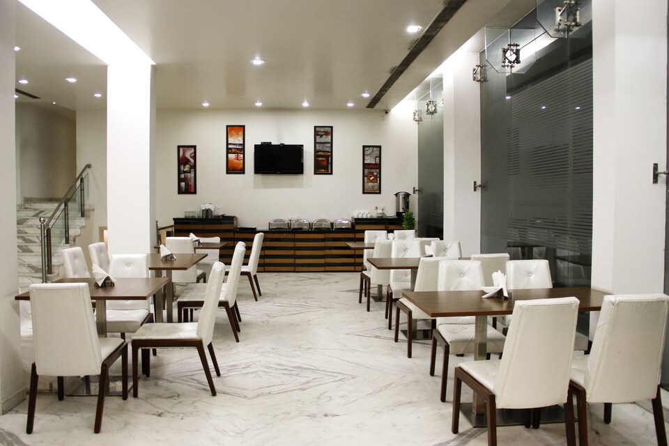 OYO 1495 Hotel Sage, Saket Delhi, Delhi