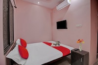 Hotel O R K Guest House