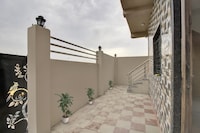 Hotel O R K Guest House