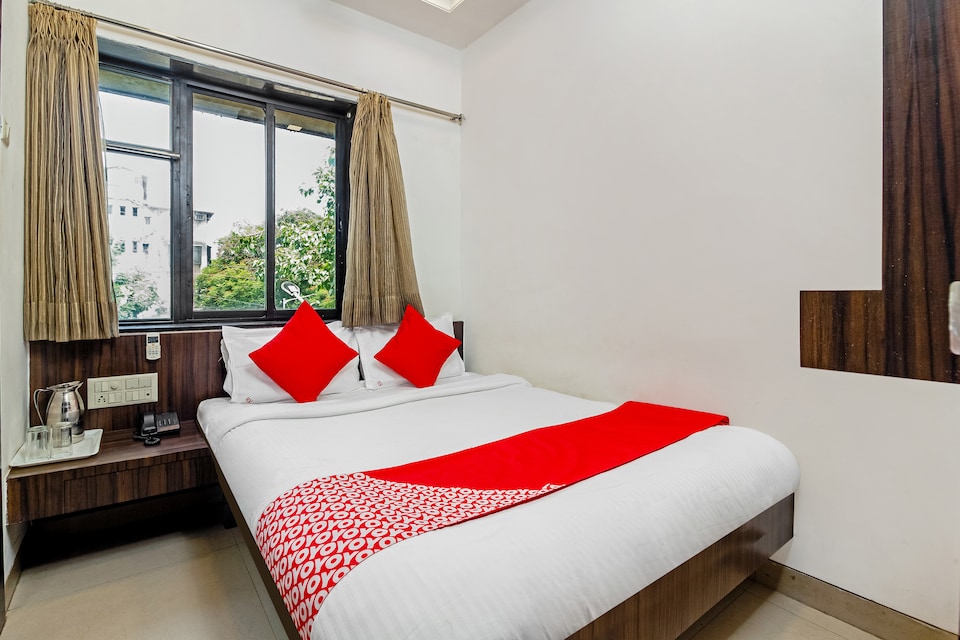 Capital O 16319 Hotel Victoria, Mumbai CST-Churchgate-Colaba, Mumbai