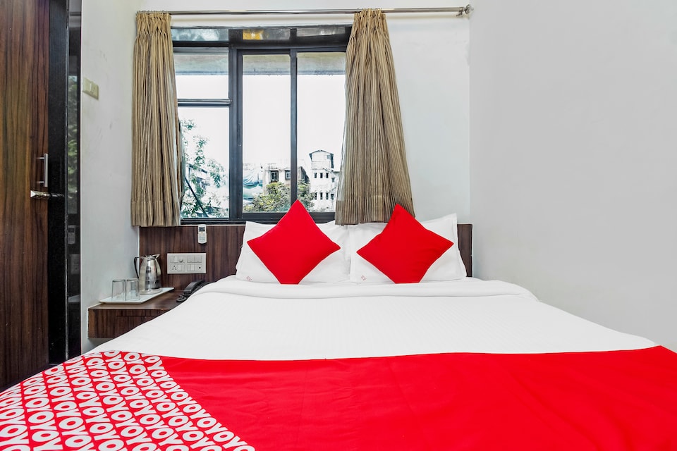 Capital O 16319 Hotel Victoria, Mumbai CST-Churchgate-Colaba, Mumbai