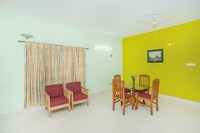 OYO Hotel Red Carpet Residence Near Lalbagh Botanical Garden