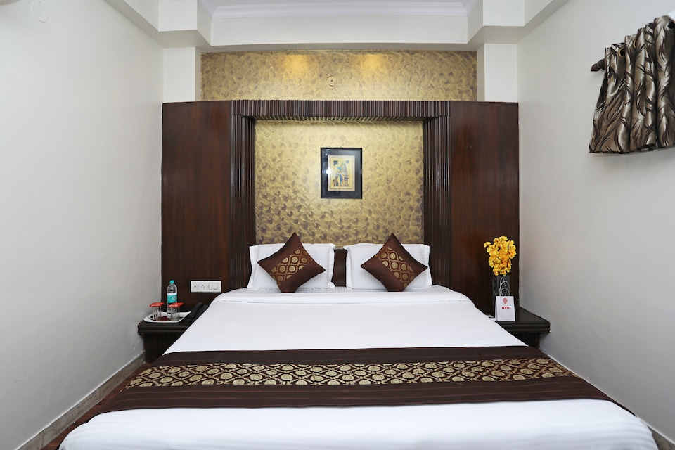OYO 11599 Hotel Hi Life, Paharganj Delhi, Delhi
