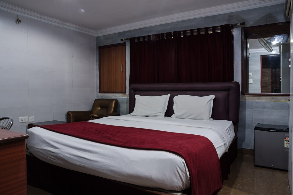 OYO 11604 Flagship Kolkata Airport near City Center 2, Rajarhat Kolkata, Kolkata